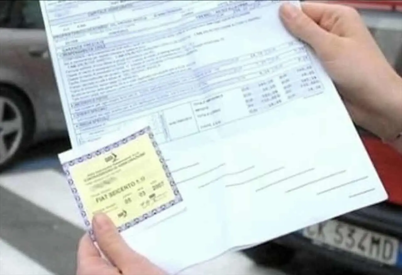 Come riconoscere una multa falsa e non pagarla? I dettagli nel verbale che la smascherano